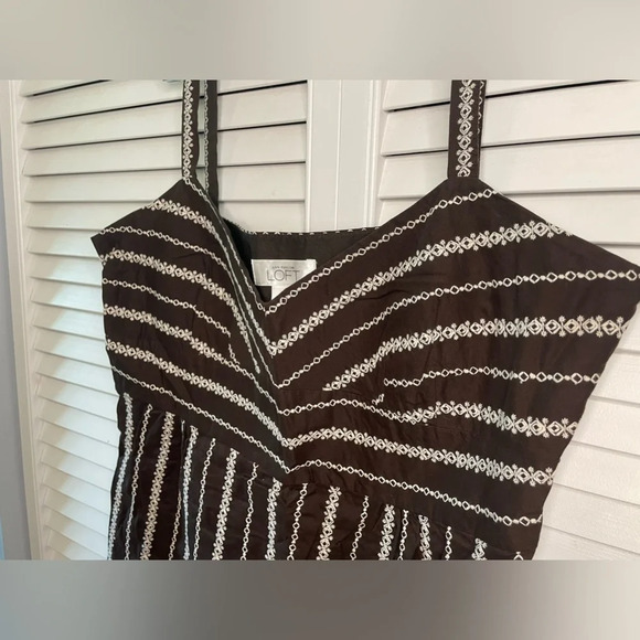 LOFT Women’s Cami Tank Brown Embroidered Sweetheart Size 12 Empire Waist EUC - Picture 5 of 15
